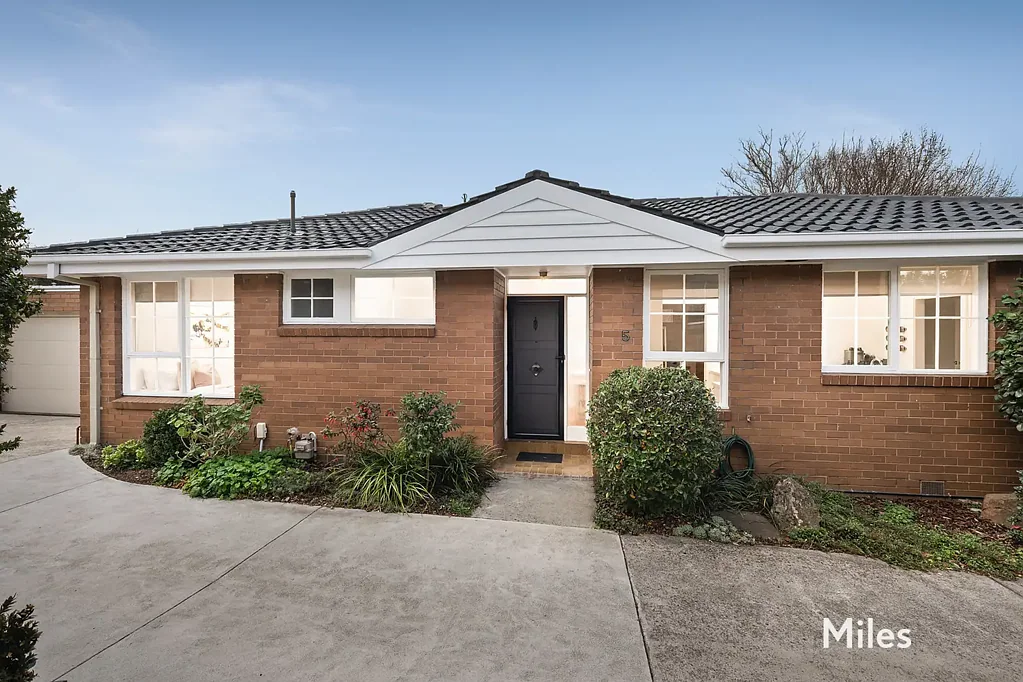 Ivanhoe 3ਬੈੱਡਰੂਮ Large, Light & Freestanding With Sublime Renovated Style