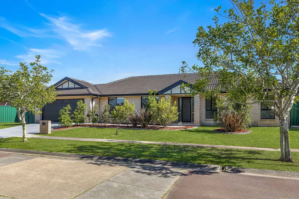 24 Viewmont Way, Woongarrah, NSW 2259