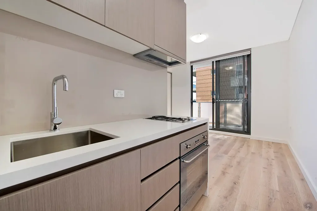 Neat & tidy studio apartment - ALL UTILITIES INCLUDED!