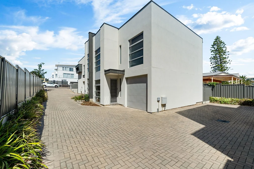 3/9 Grundy Terrace, Christies Beach, SA 5165