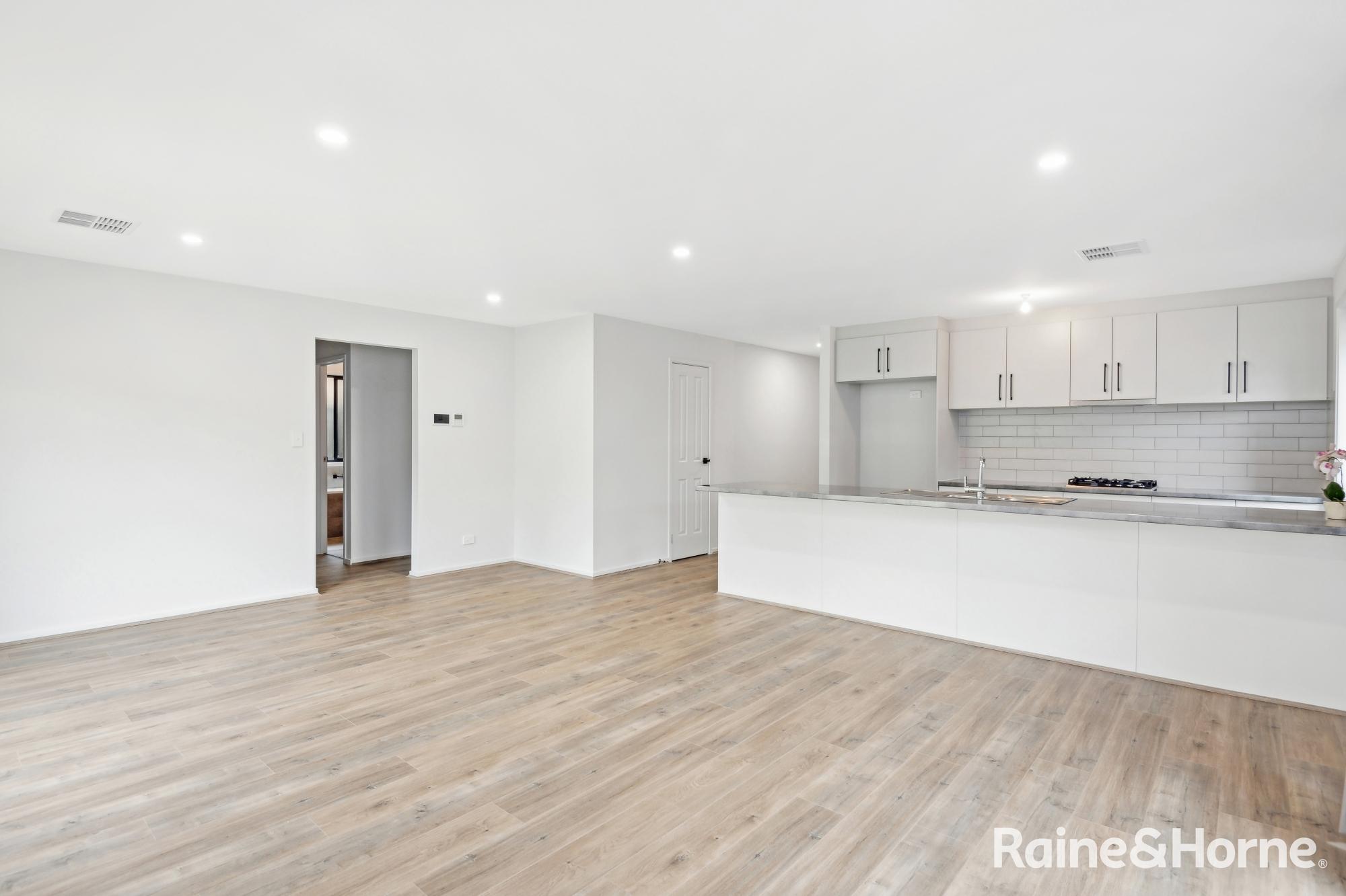 17 WOODLAND DR, ONKAPARINGA HEIGHTS SA 5163, 0 chambres, 0 salles de bain, House