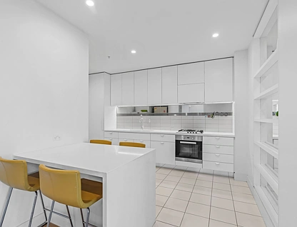 6103/500 Elizabeth Street, Melbourne, Melbourne CBD, 3 Bedrooms, 2 Bathrooms, Apartment