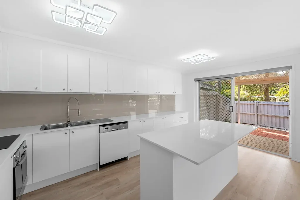 27/20 Huth Street, Labrador, QLD 4215