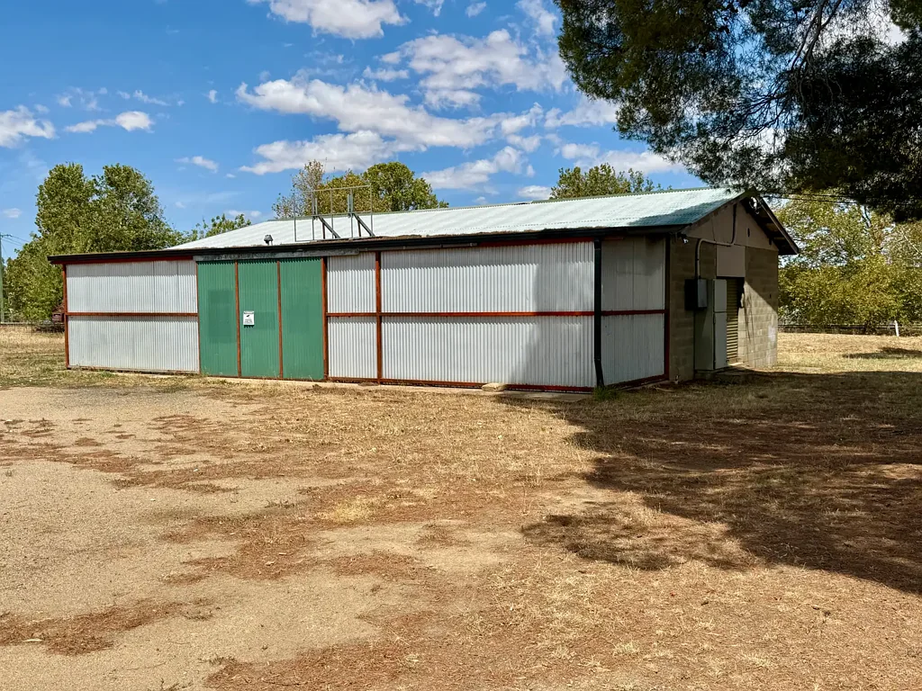 WORKSHOP (Commercial Lease ONLY)