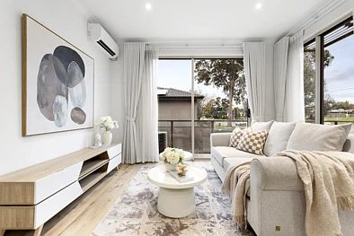 Bayswater 2Habitaciones Contemporary Three-Level Living with Low-Maintenance Appeal in a Connected Bayswater Setting