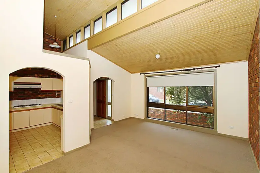 SPACIOUS 2 BEDROOM UNIT