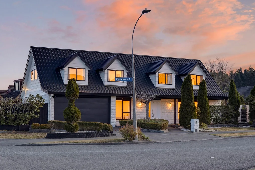 Parklands 4房  Renovated to Impress, Ready to Enjoy!