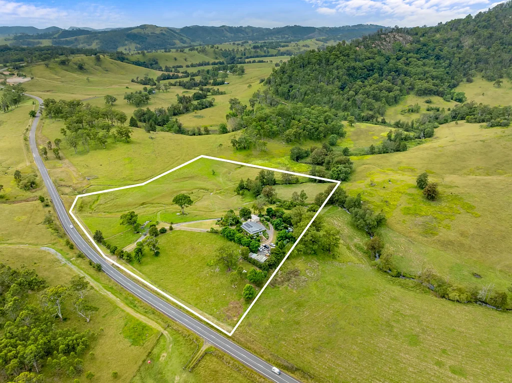 298 The Bucketts Way, Gloucester, NSW 2422