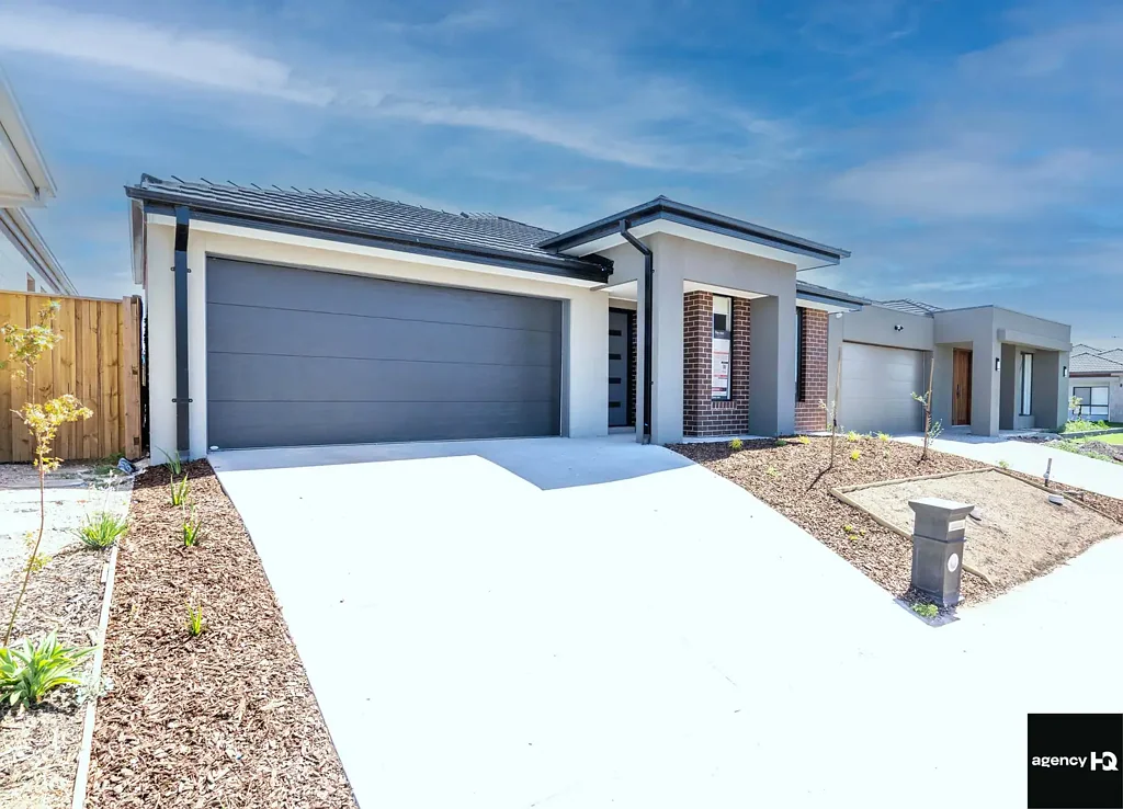 Brand New Stylish Family Home in Deanside
