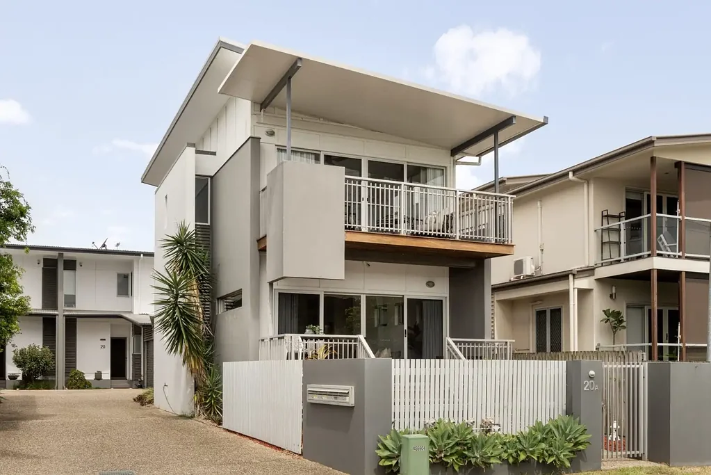 20A Park Street, Hawthorne, QLD 4171
