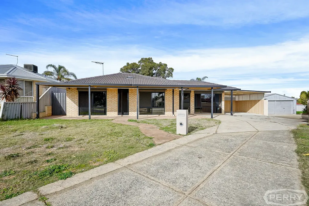 13 Lydia Place, Greenfields, WA 6210