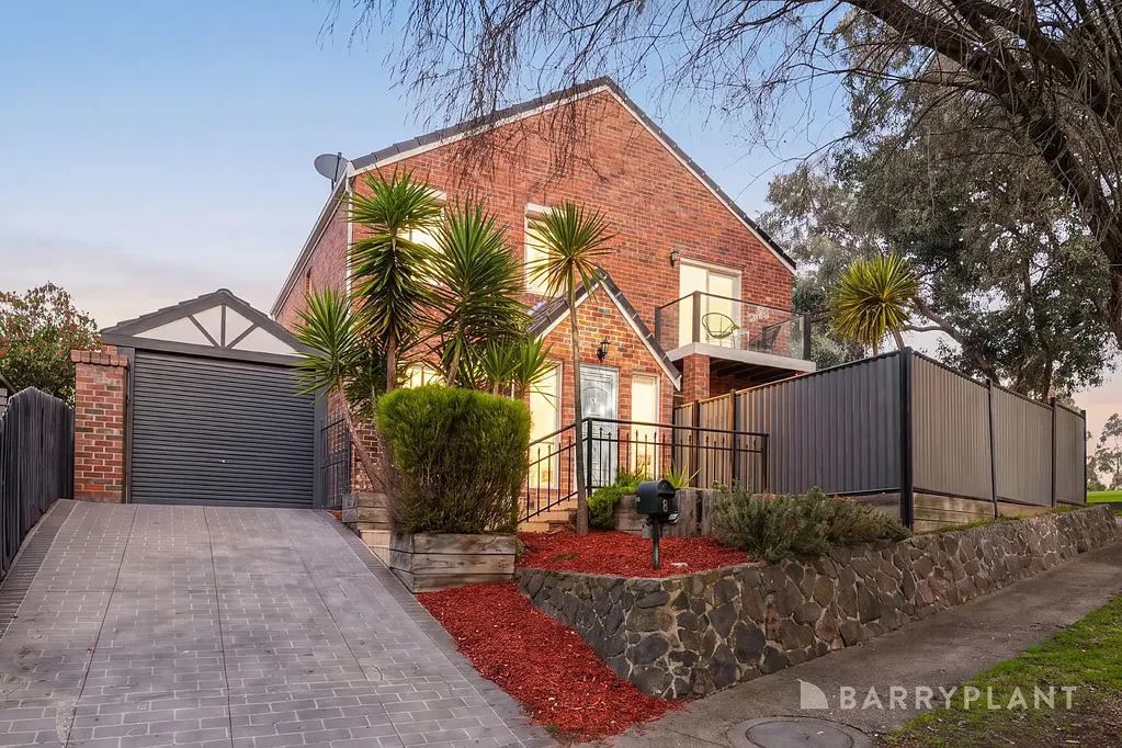 Bundoora 4ห้องนอน Grand Family Living Beside Gresswell Grange Reserve