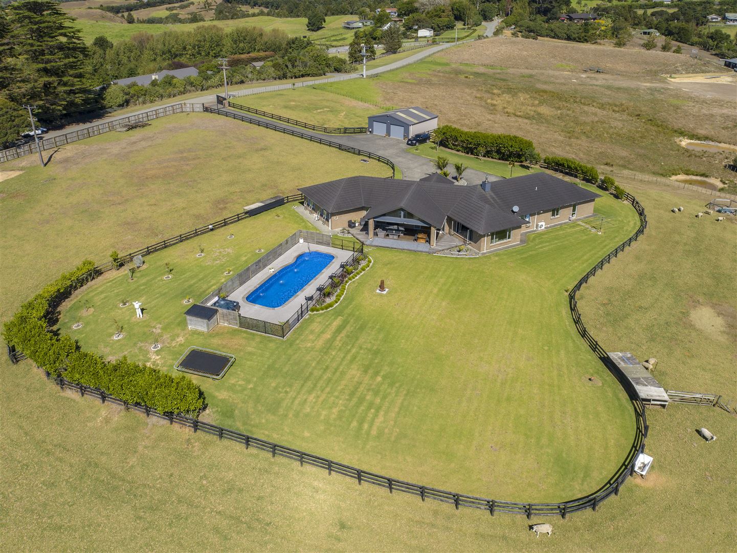 10 Joblin Road, Wainui, Auckland - Rodney, 5 ਕਮਰੇ, 3 ਬਾਥਰੂਮ