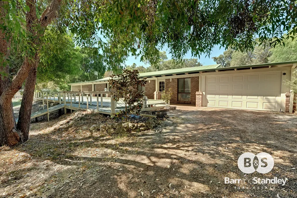 14 Windward Road, Leschenault, WA 6233