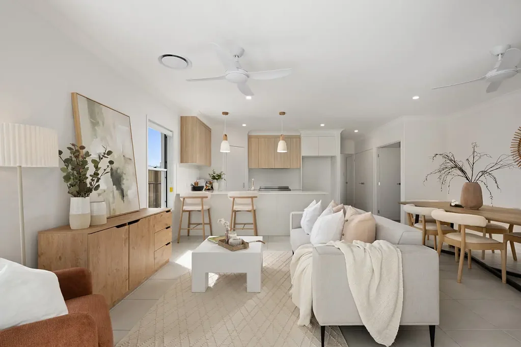 Banya 5房  Brand New Family Living with a Pool on a Corner Block