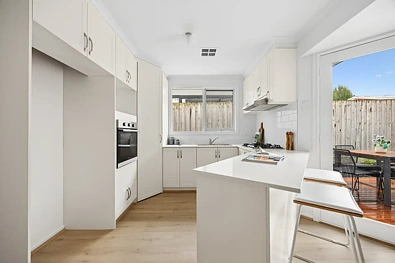 2/12 Gilmour Road, Bentleigh, VIC 3204, 3房, 1浴, Unit