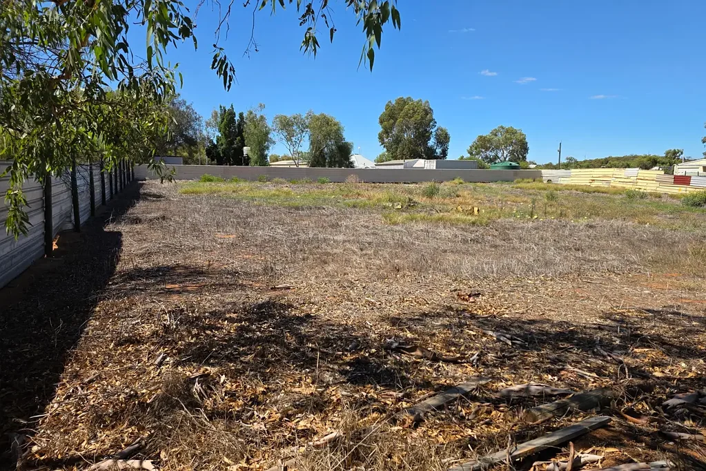 Nanson  1116sqm in picturesque setting