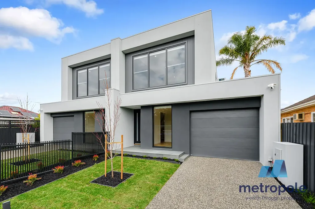 CONTEMPORARY NEW HOME IN DUAL MCKINNON SCHOOL ZONE