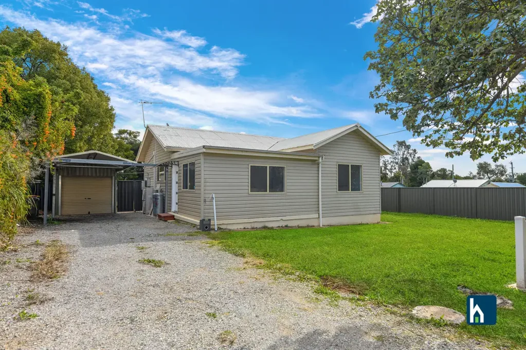 Modern Comfort & Prime Location!