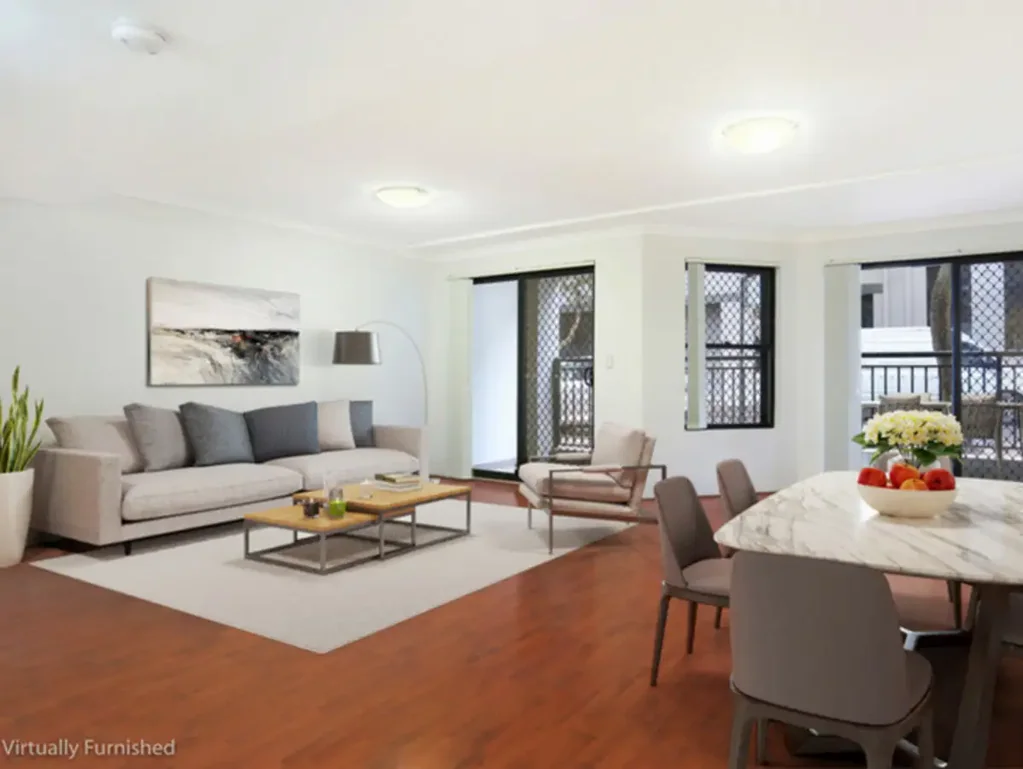 Three Bedroom Split Level Apartment