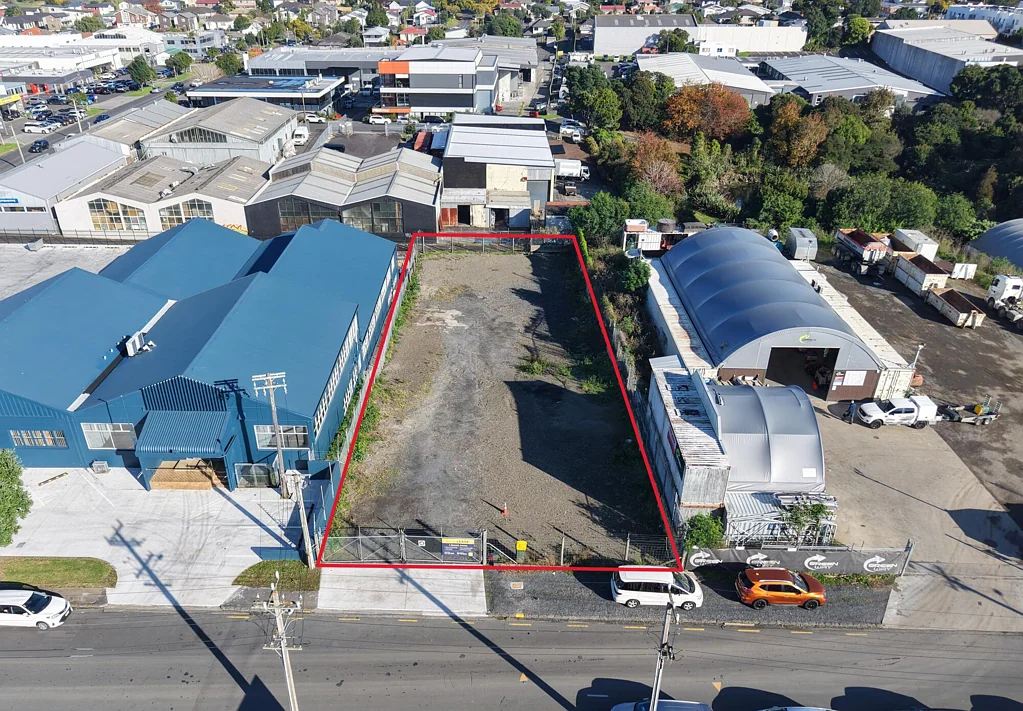 Penrose 1,330sqm Penrose yard - $60,000pa