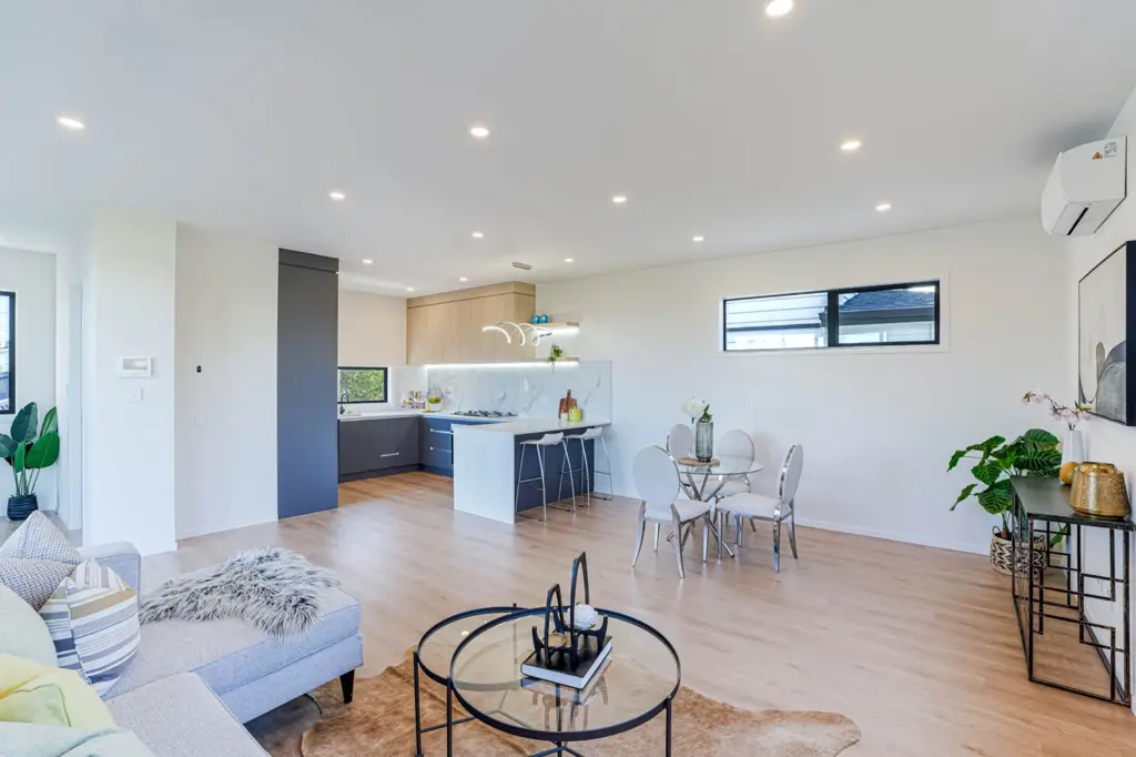 Pinehill 4 Bedroom Price Reduced, Present all Offers