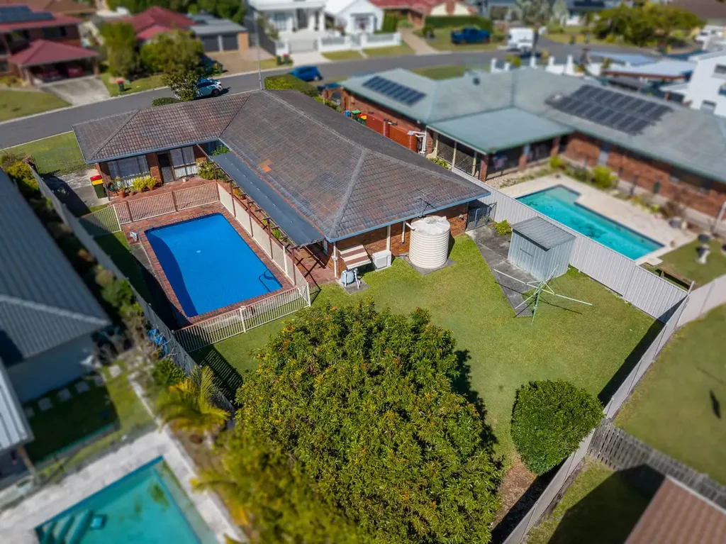 5 Dunvegan Place, Carindale, QLD 4152