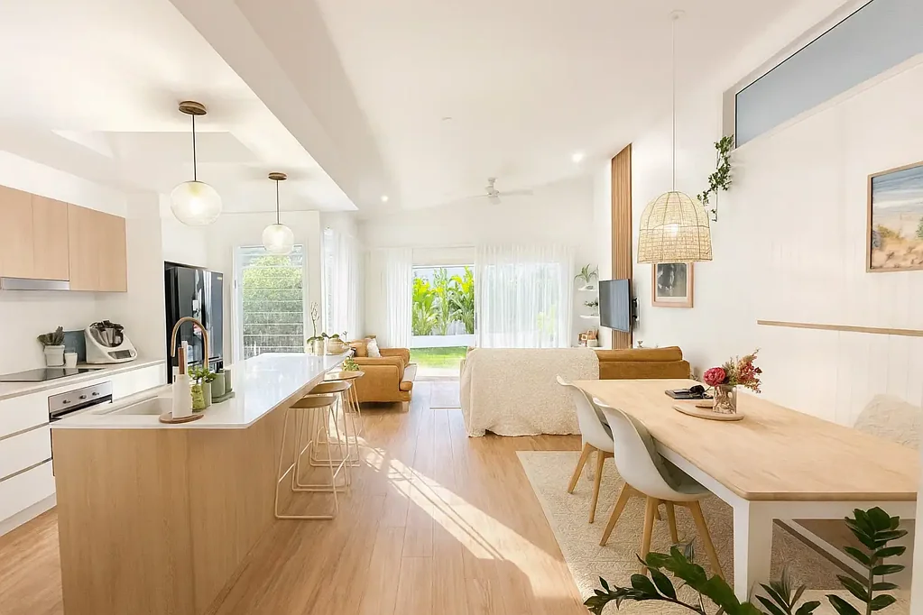 Nirimba 4Moenga Luxury Family Home with Stunning Mountain Views & Exceptional Living