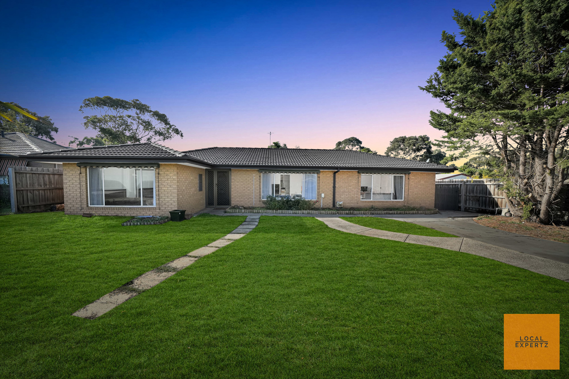 10 GAINSBOROUGH PL, MELTON WEST VIC 3337, 0 Kuwarto, 0 Banyo, House