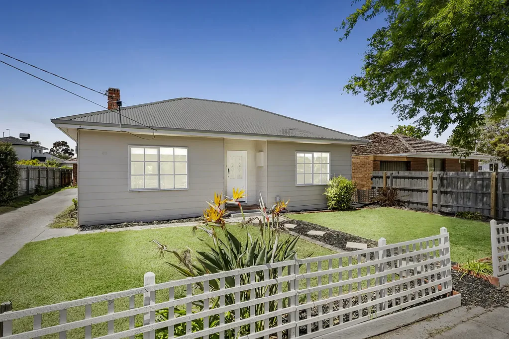 Clayton 4कमरा Spacious Family Home in a Prime Clayton Location