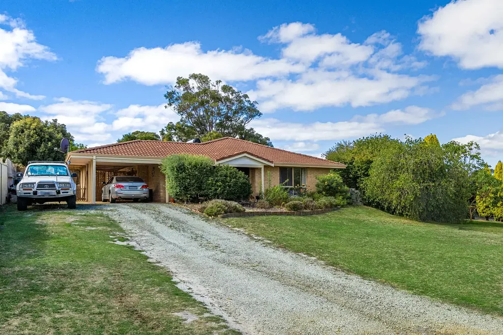 Orana 3房  Spacious Family Living with Huge Backyard