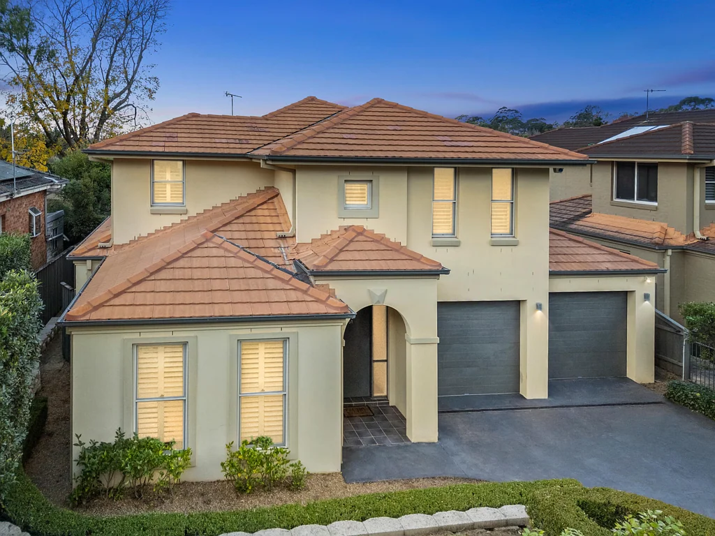 Willoughby 5Phòng ngủ Large scale family living impresses with village heart convenience
