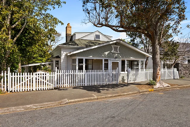 6 Domain Street, Devonport, North Shore City