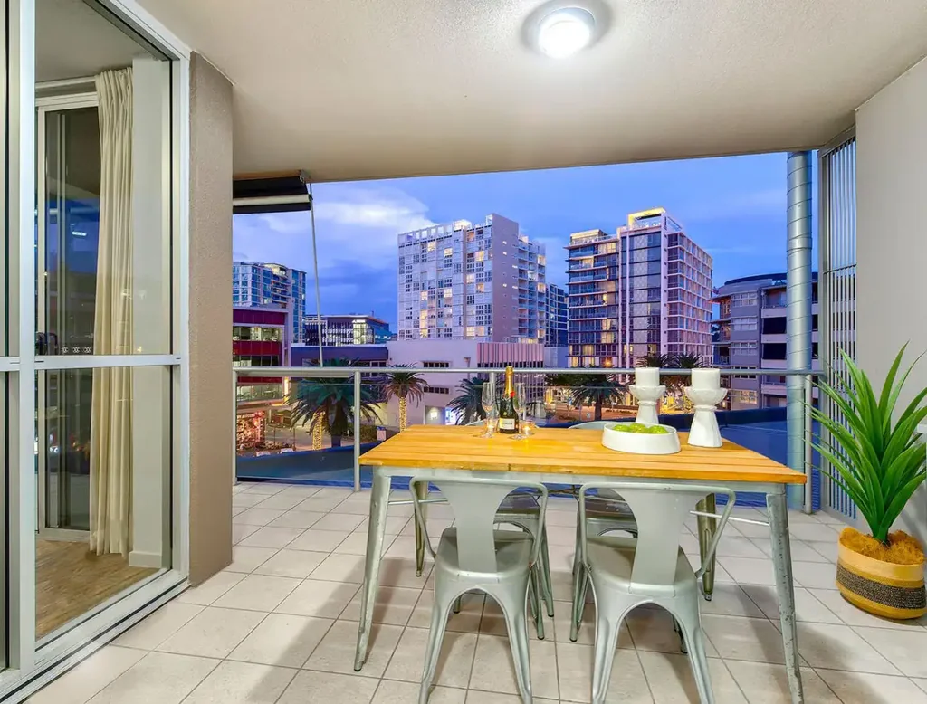 Spacious, Modern and Unrivalled Location