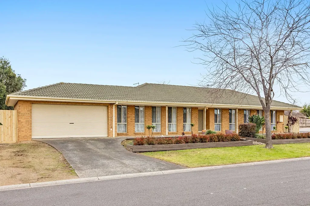 113 Bellevue Drive, Berwick, VIC 3806
