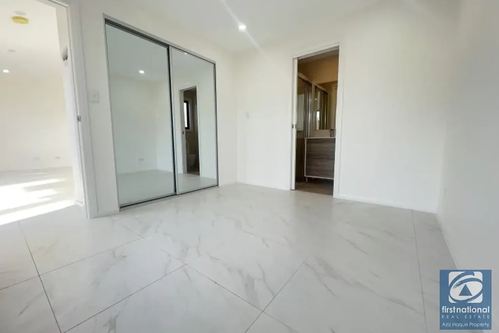 STUNNING 2 BEDROOM GRANNY FLAT