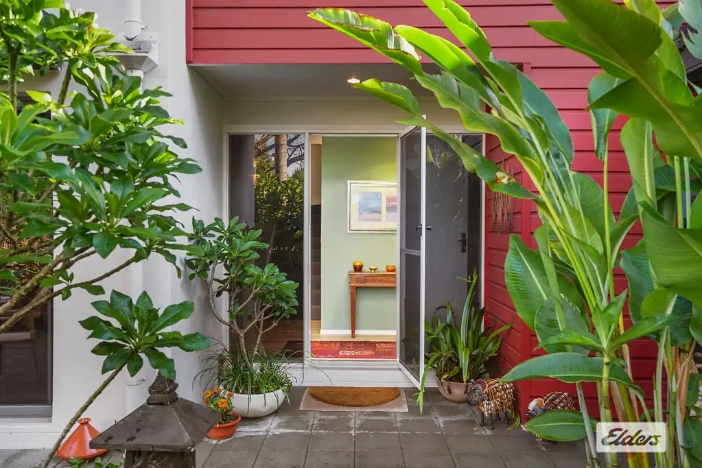 Murarrie 3Kwarto A Tropical Retreat with a Lifestyle to Love!