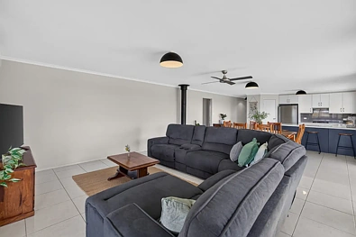 ਰਹਿਣ ਵਾਲਾ ਕਮਰਾ - 36 Morris Road, Delamere, SA 5204
