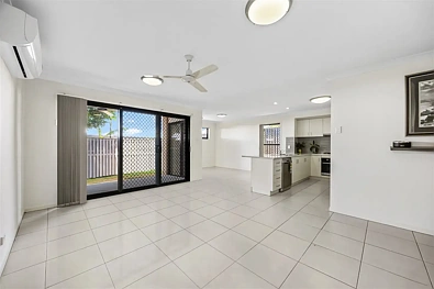 Living room - 15 Valhalla Street, Clinton, QLD 4680