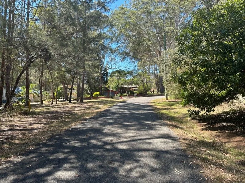 3-5 LEILANI AVENUE, Russell Island, QLD 4184