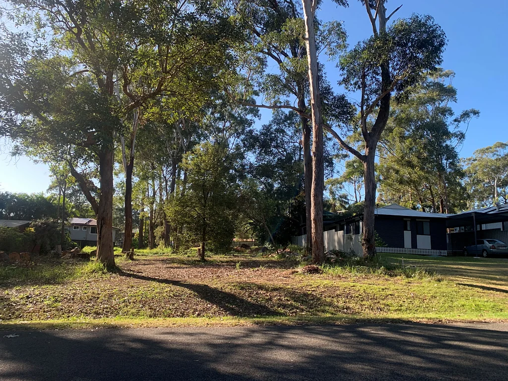 12 Lau St, Russell Island, QLD 4184