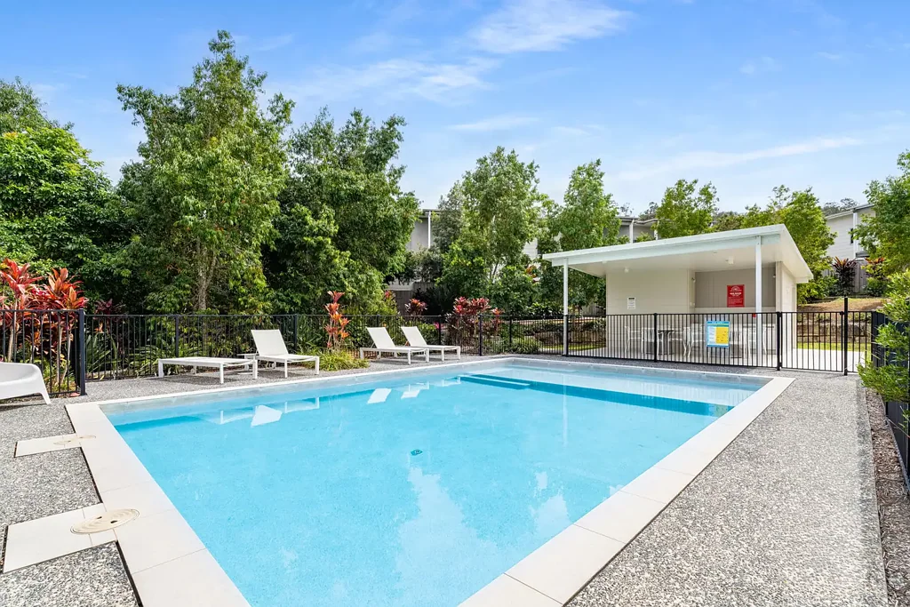 Upper Coomera 3 Bedroom Contemporary Townhouse Living with Pool Access - Vacant Possession!