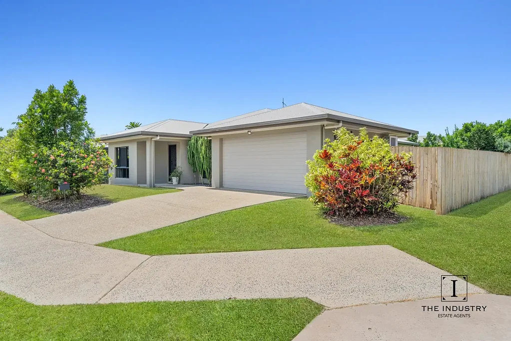15 Anson Street, Bentley Park, QLD 4869