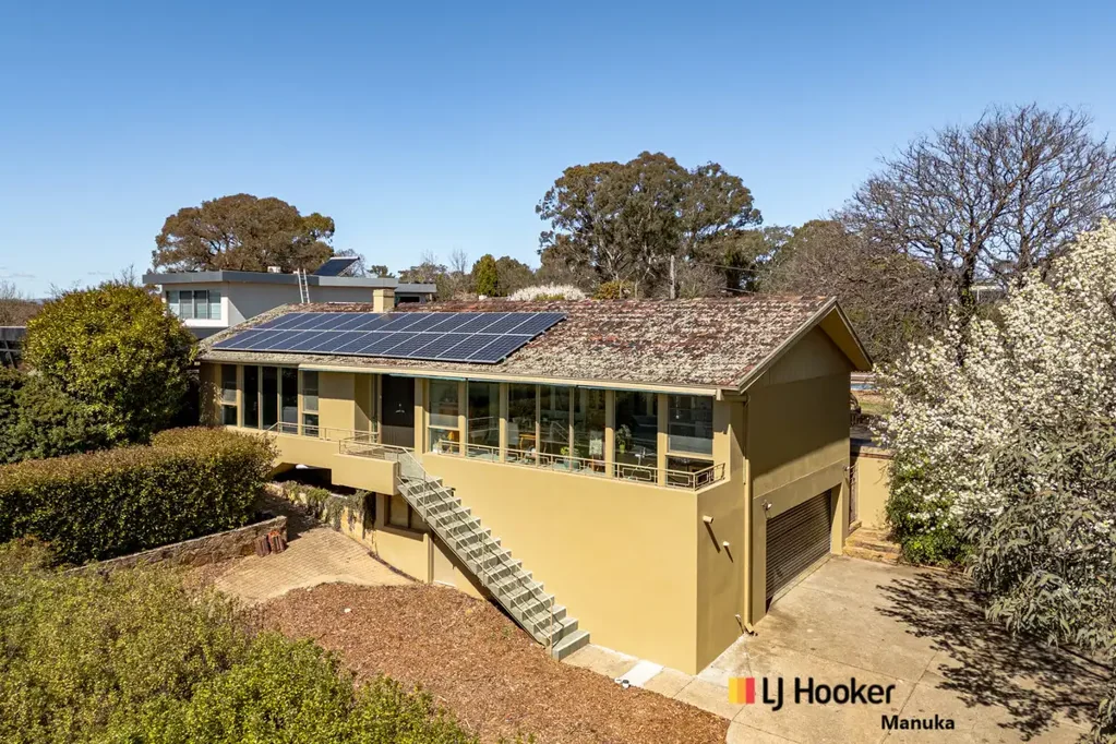 Narrabundah 4ਬੈੱਡਰੂਮ Peaceful Living with Spectacular Uninterrupted Views