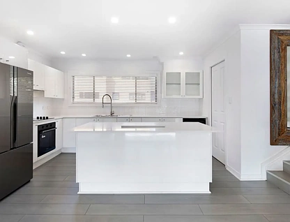 2/23 Hooker Boulevard, Broadbeach Waters, QLD 4218, 2房, 2浴, Townhouse