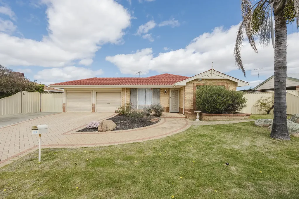 Ballajura 4Kwarto SPACIOUS FAMILY LIVING IN A CONVENIENT BALLAJURA LOCATION *UNDER OFFER*