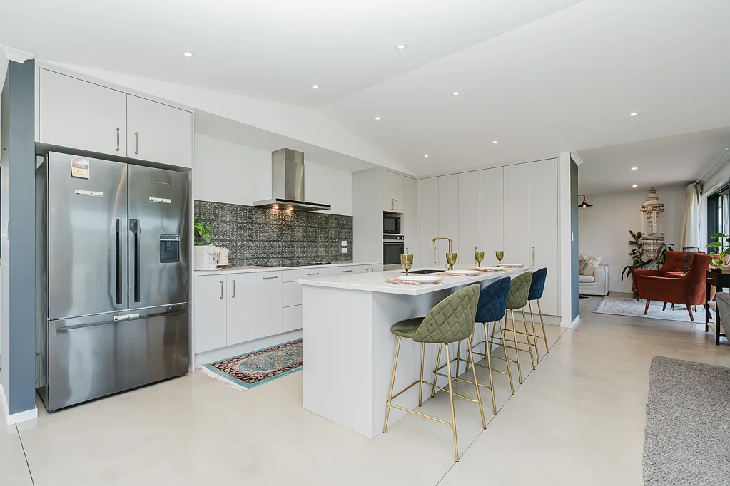 Te Kowhai 3 Bedroom Near-New Rural Living, Minutes to Hamilton