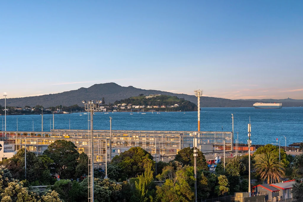 Parnell 4 Bedroom Expansive Views, Space, Quality
