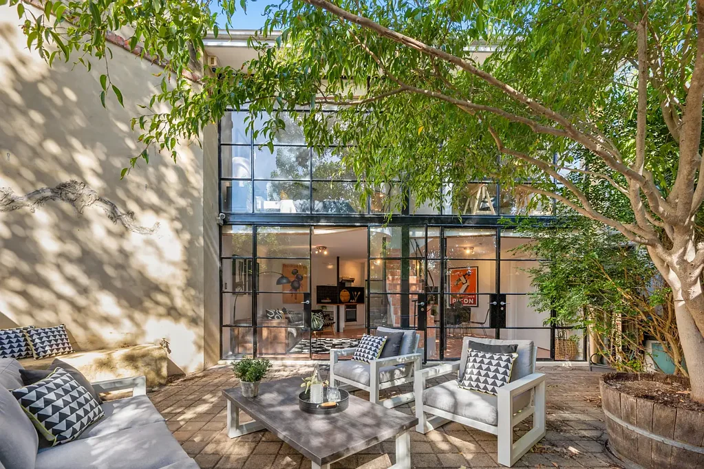 4/2 Court Place, Subiaco, WA 6008