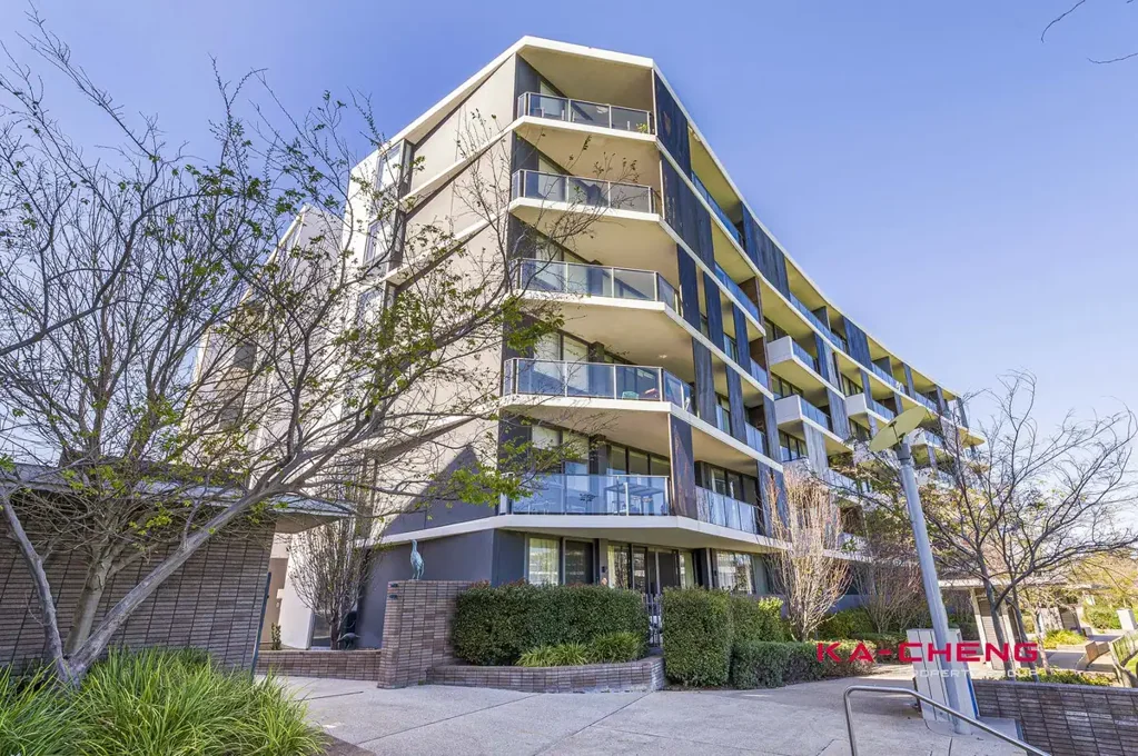 Modern Apartment Living in the Heart of Claremont